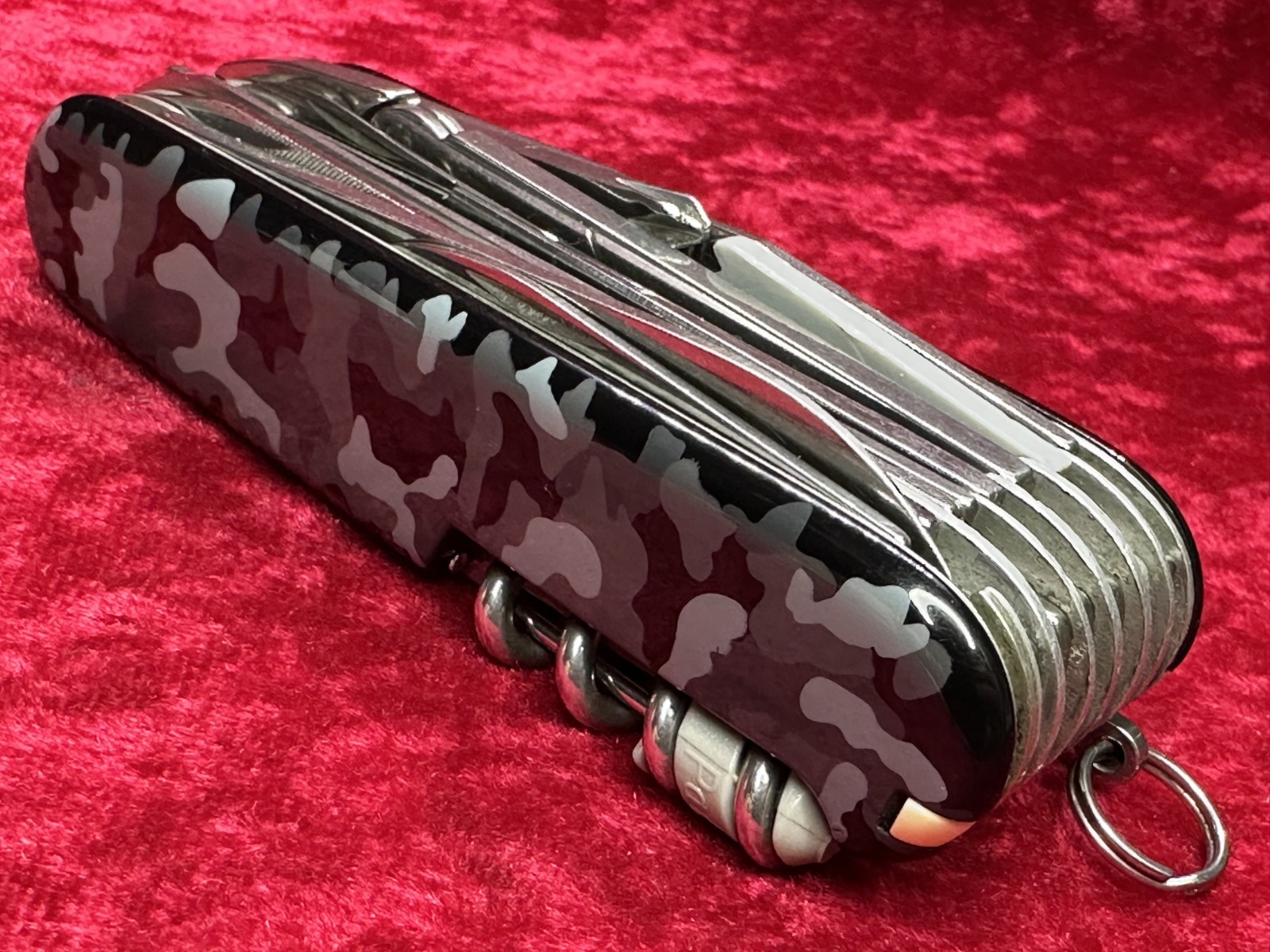 Victorinox SwissChamp Navy Camo Swiss Army Knife 91mm 21 Tool 8 Layer (684)