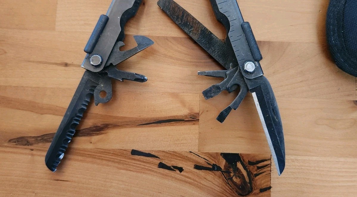 Gerber MP600 Multi-Tool Multi-Plier Black Oxide w/ Sheath – Great C72
