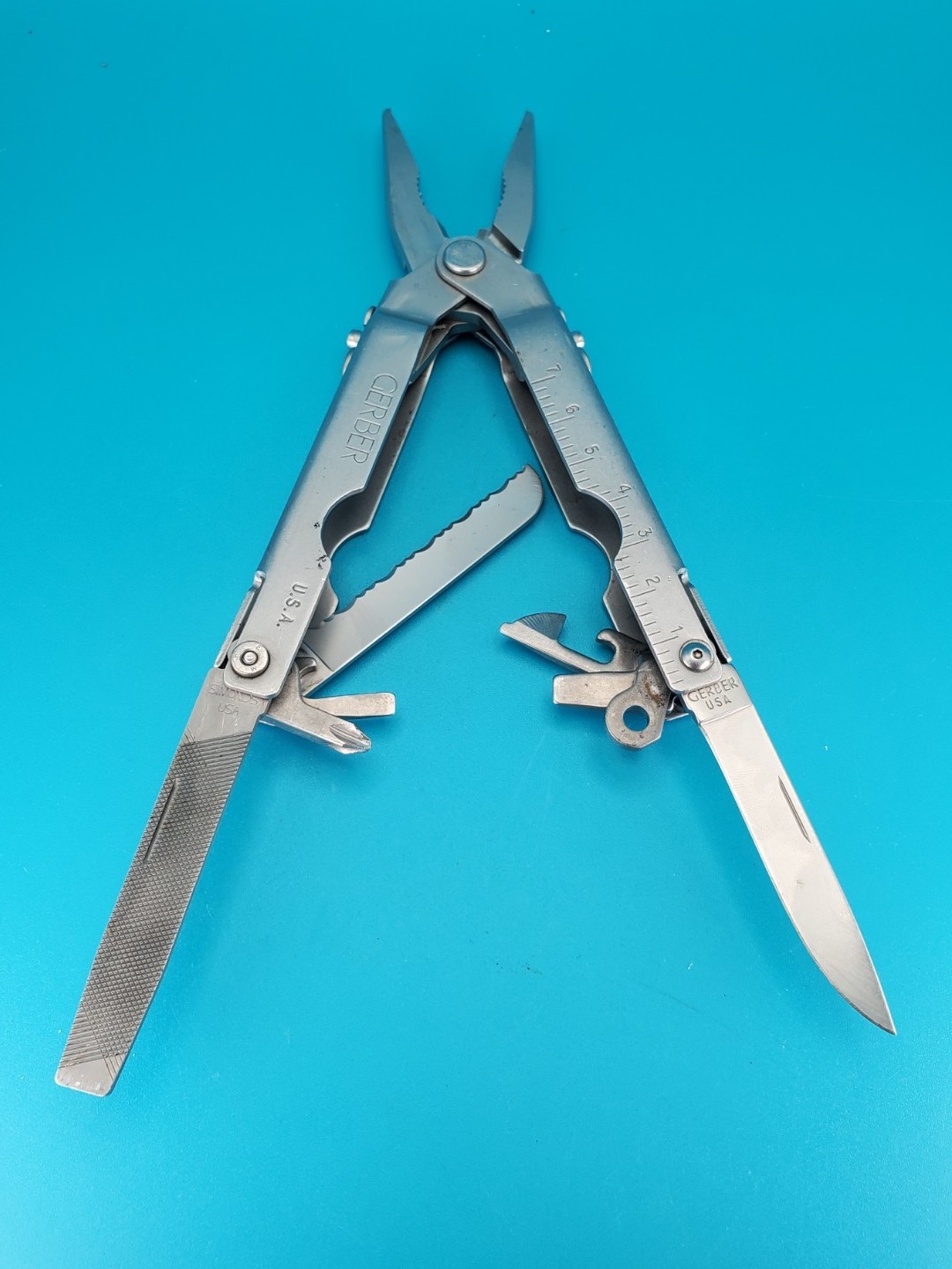 Gerber Vintage Stainless Steel Needlenose MP400 Multi-Tool!