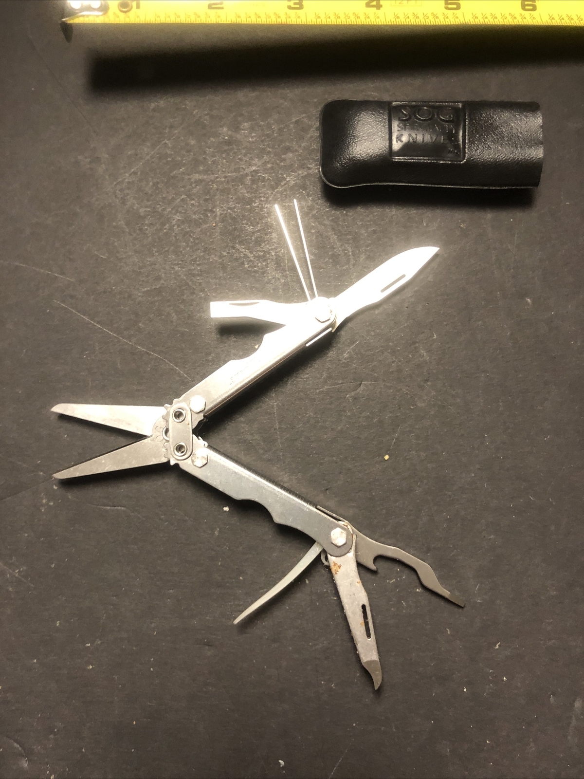 SOG CrossCut multi tool With Case