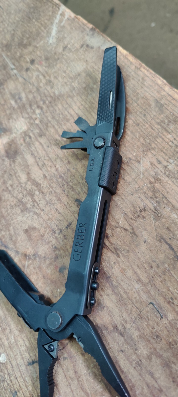 Gerber MP600 Multi-Plier Multi-Tool w/ Carbide Cutters & Sheath