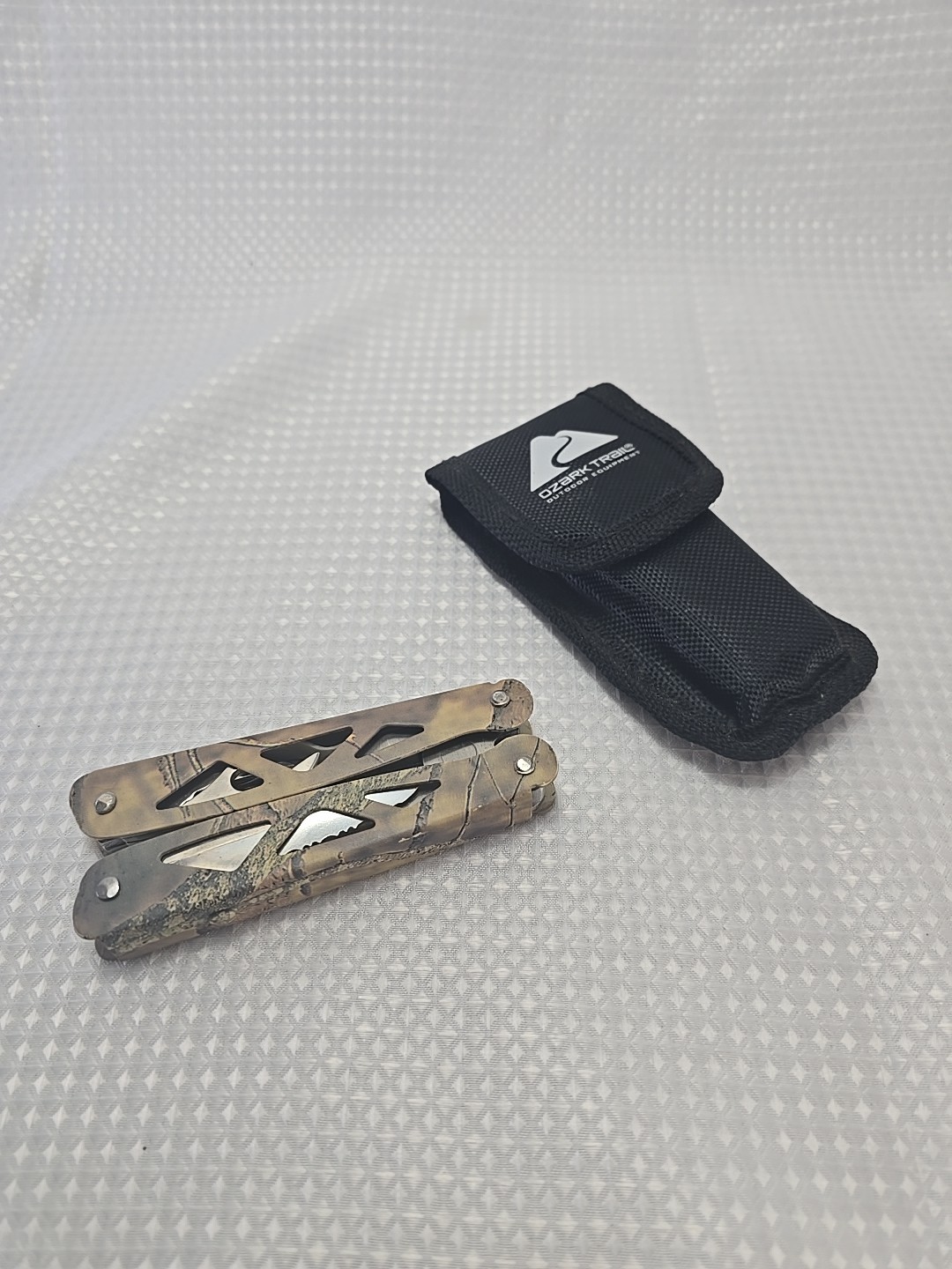 Ozark Trail Multi-Tool with Sheath Outdoor Equipment New Realtree