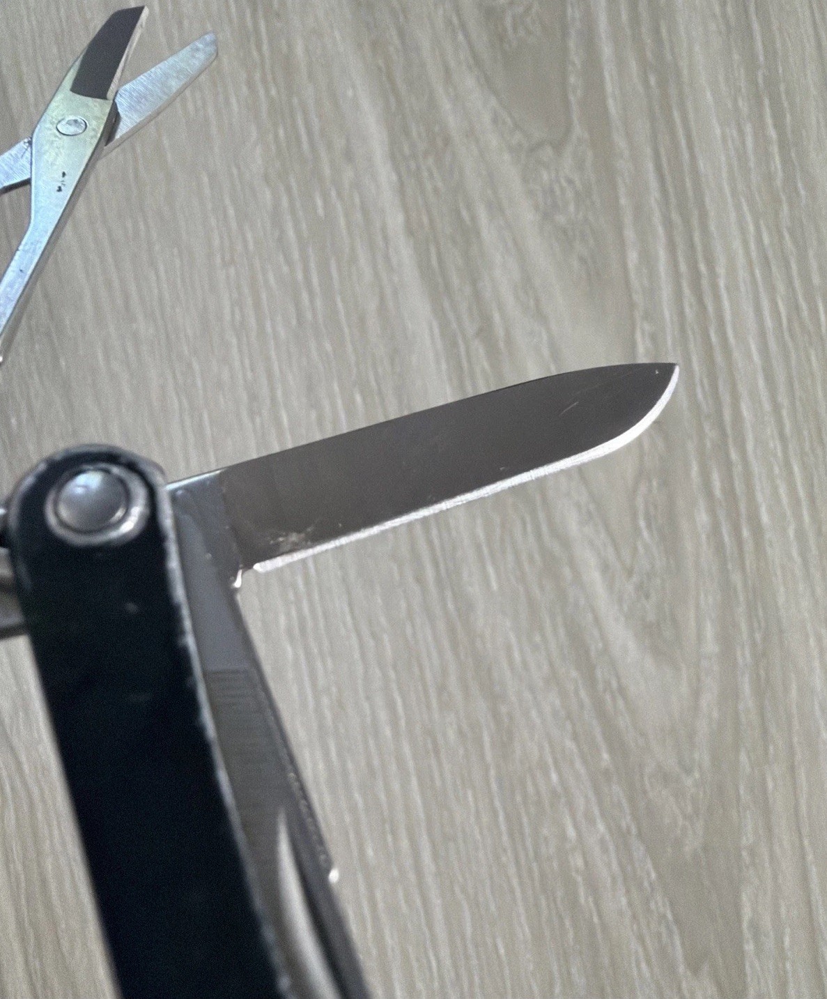 Leatherman Squirt PS4 MultiTool Plier Scissors Knife File Black Matte No Keyring