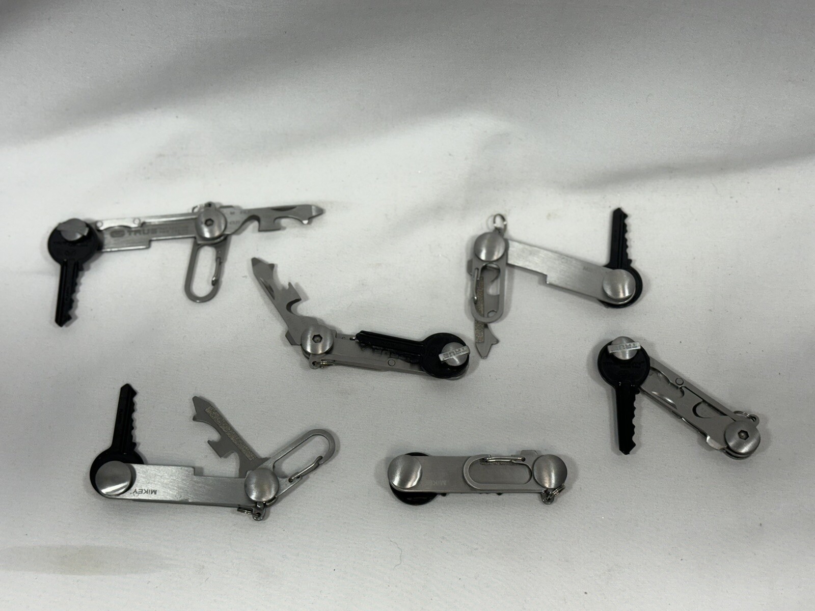Multi Tool Key Organizer EDC Holds 2-4 Keys, Multi Tool, Screwdriver, Lot Of 6
