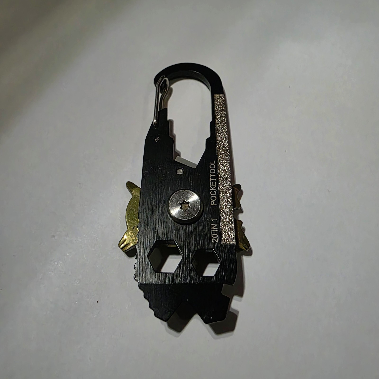 20-IN-1 Carabiner Pocket Multi-Tool Mad Man