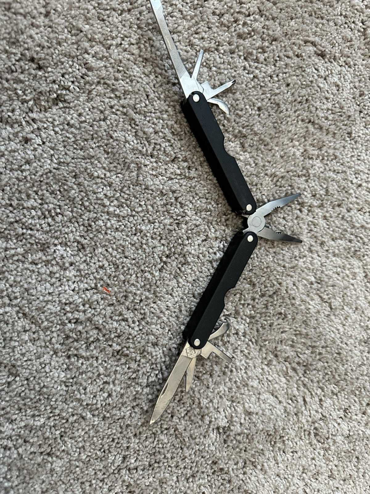 Gillette Mach 3 Multi Tool by Mountain Quest