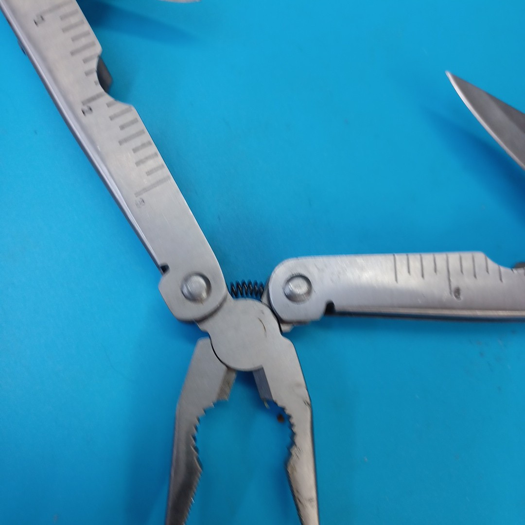 Winchester Multi-Tool Stainless Steel Finish – 4.25 inches closed