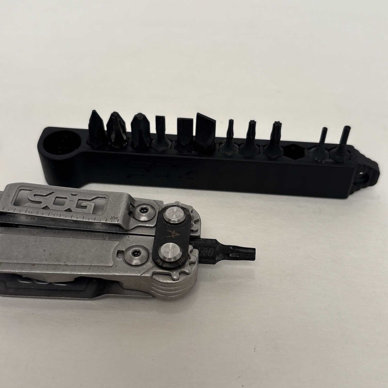 SOG PowerAccess Multi Tool w/ Hex Bit Kit & Sheath Stainless EDC Pliers Knife