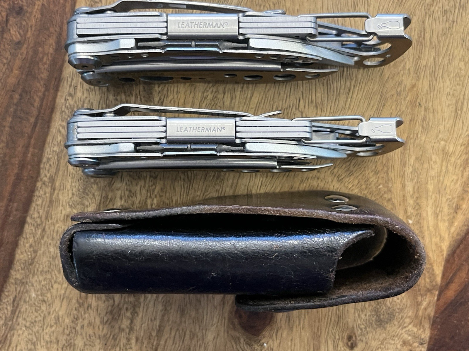 Leatherman Skeletool MultiTools SUPER NICE!! w/Leather Sheath (Lot Of 2)