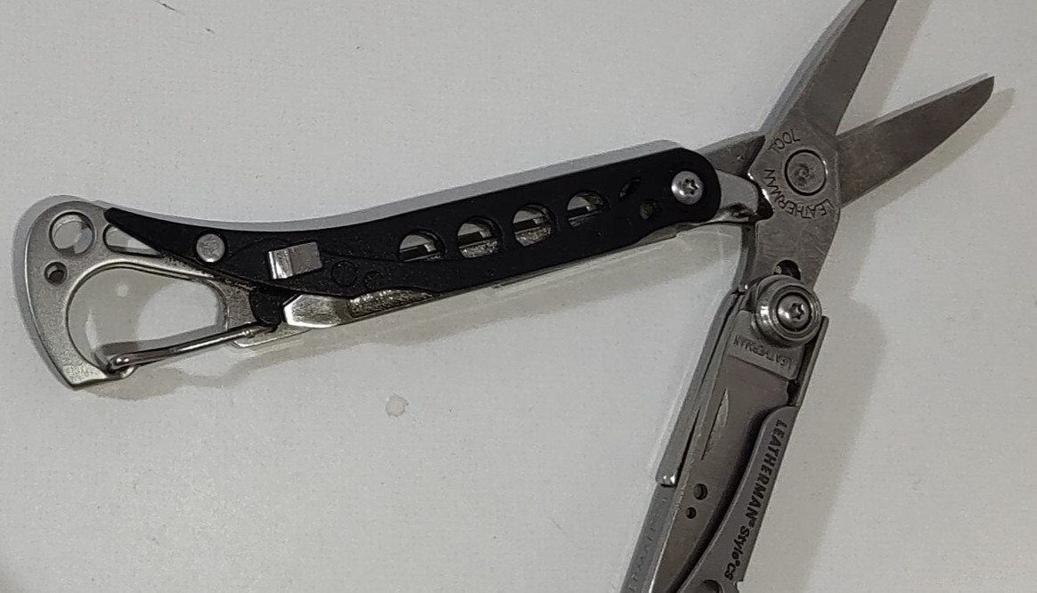 Leatherman Black Multi-Tool Style CS