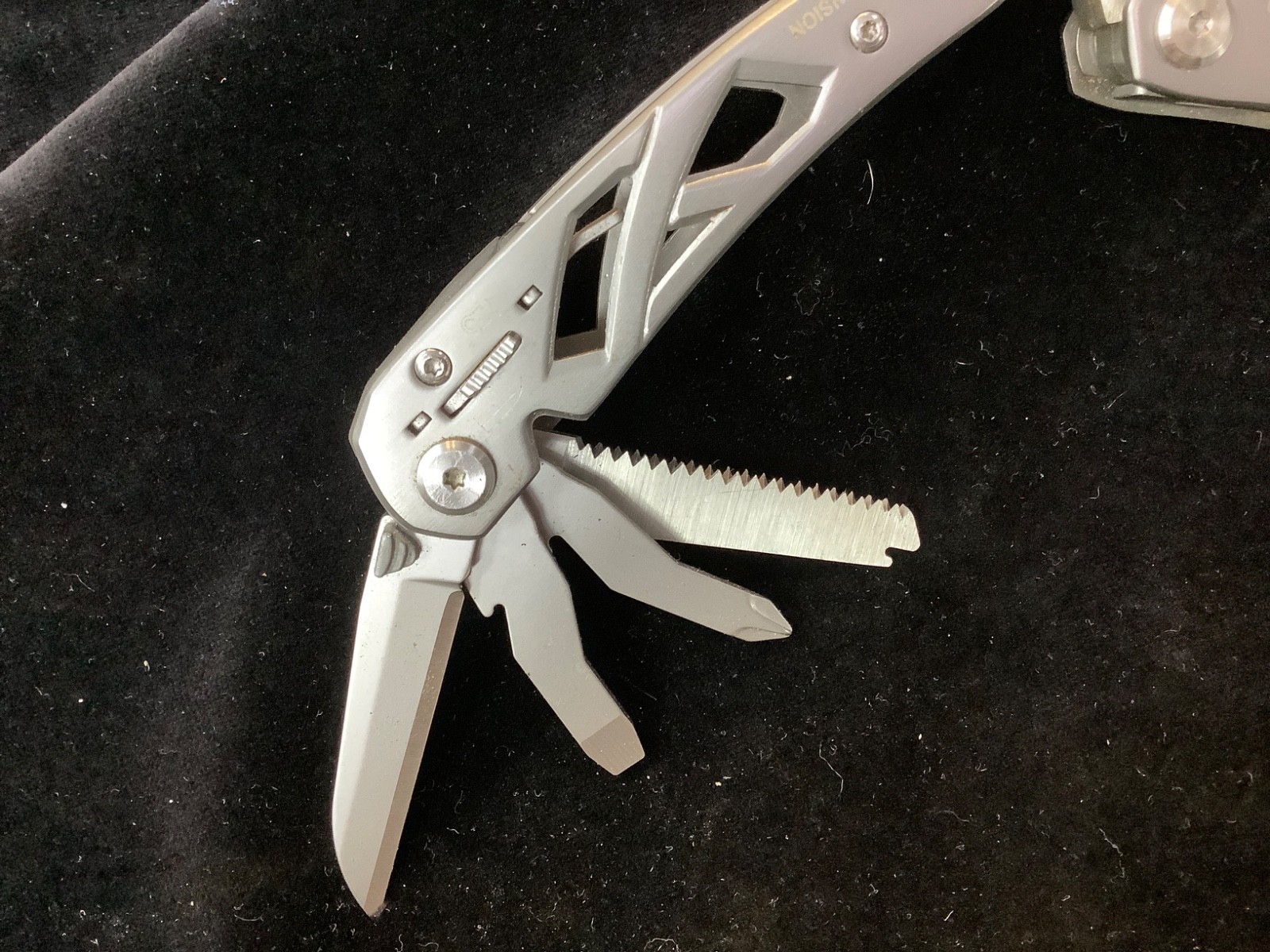 MULTI-TOOL, GERBER SUSPENSION, USED WITH CASE