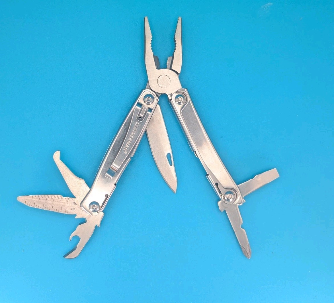 Leatherman Rev 3.8″ Multi-Tool, Stainless!