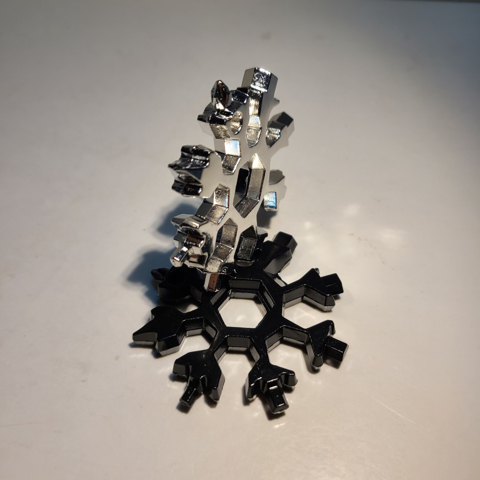 18-in-1 Stainless Steel Snowflake Multi-Repair Tool with Bottle Opener, etc.