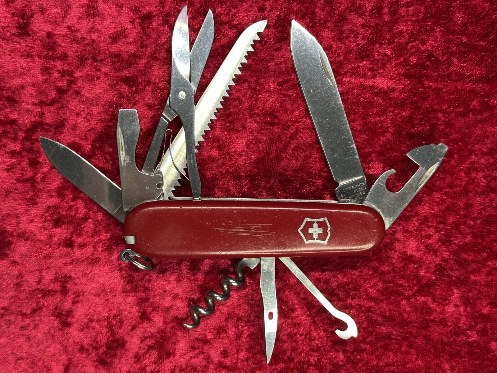 Victorinox Huntsman Red Swiss Army Knife 91mm 12 Tool 4 Layer Random Pick (221)