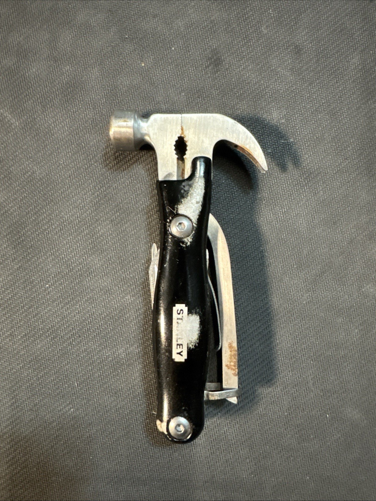 Stanley 11-in-1 Hammer Multi-Tool – Hammer – Screwdriver – Pliers – Saw Used