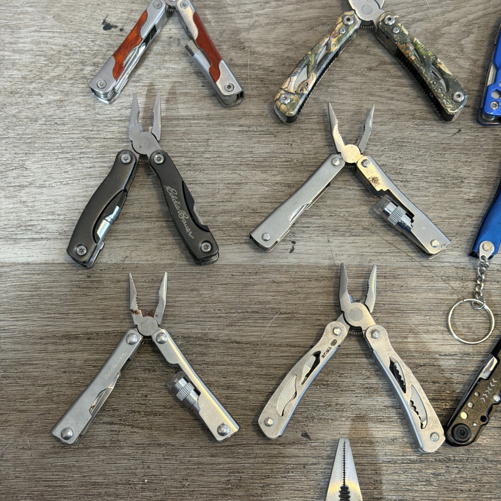 Lot Of 40 Multi Tools Pocket Knives Pliers Knife Tool Clean Outdoors Hunting