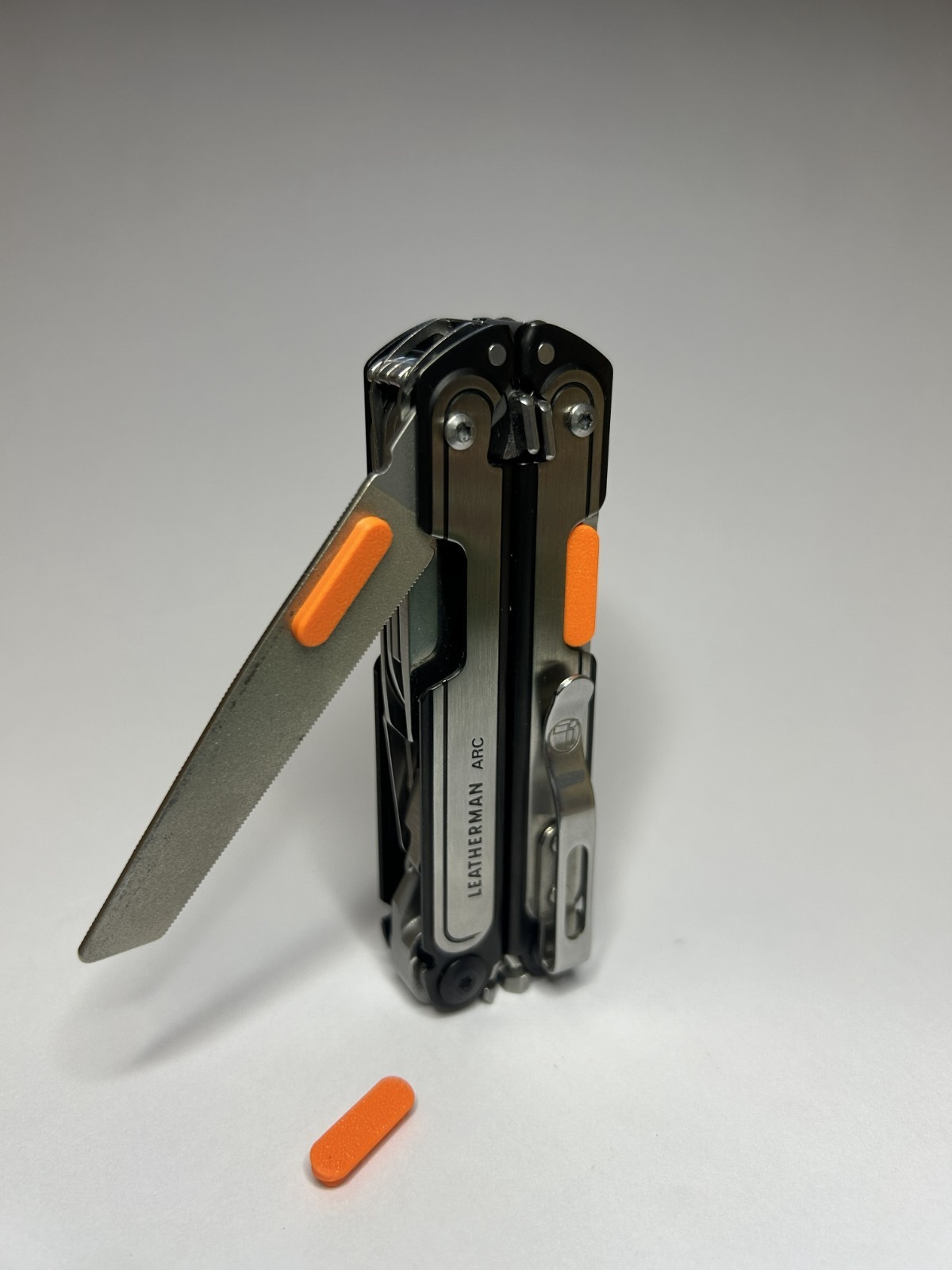 Leatherman Arc Upgrade Accessory – Thumb Studs