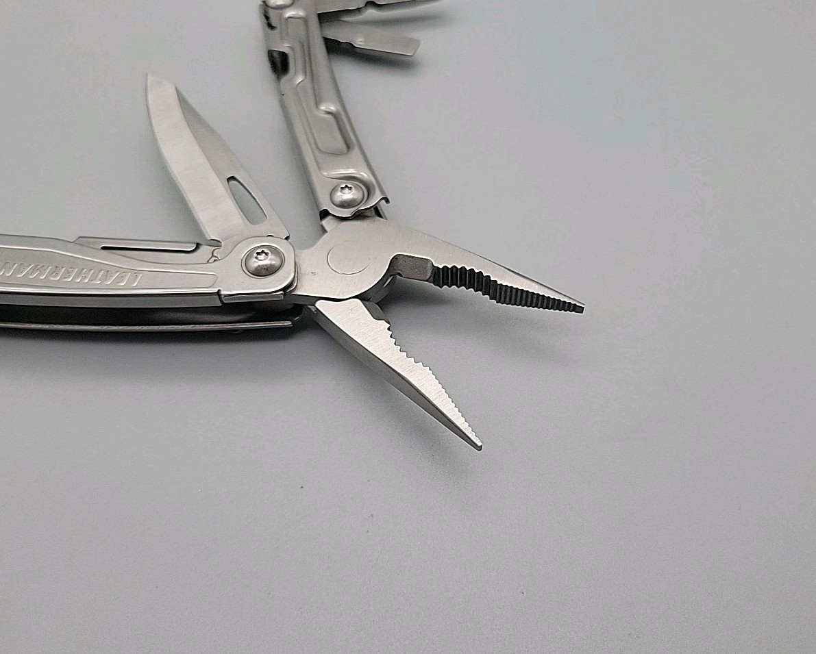 Leatherman Bolster Multi Tool – Pliers, Knife, File, Screwdrivers, Can Opener