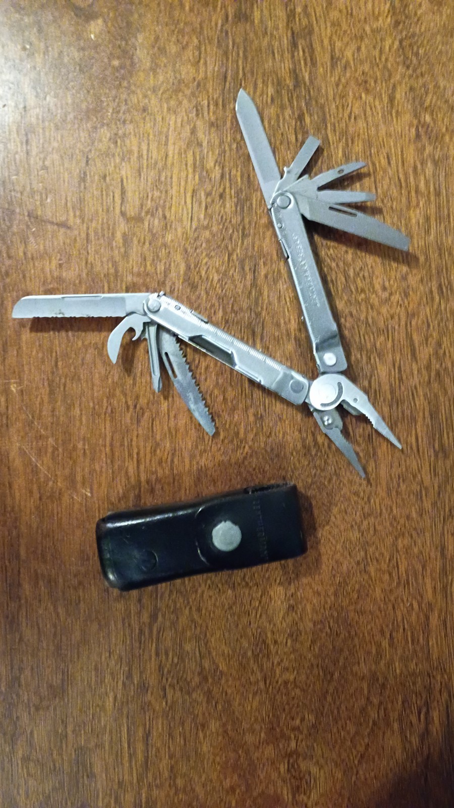 Leatherman Rebar Multi-Tool with Leather Sheath!!! Stainless! steel color