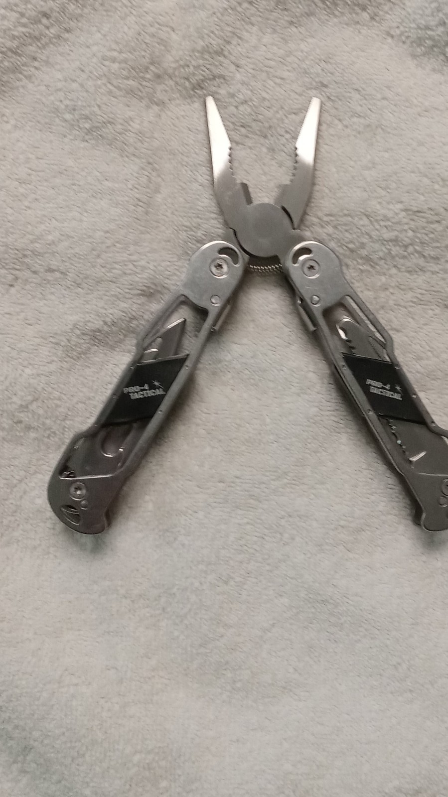 PRO-4 Tactical Multi-Tool Stainless Steel Silver Straight Edge Plier Sheath