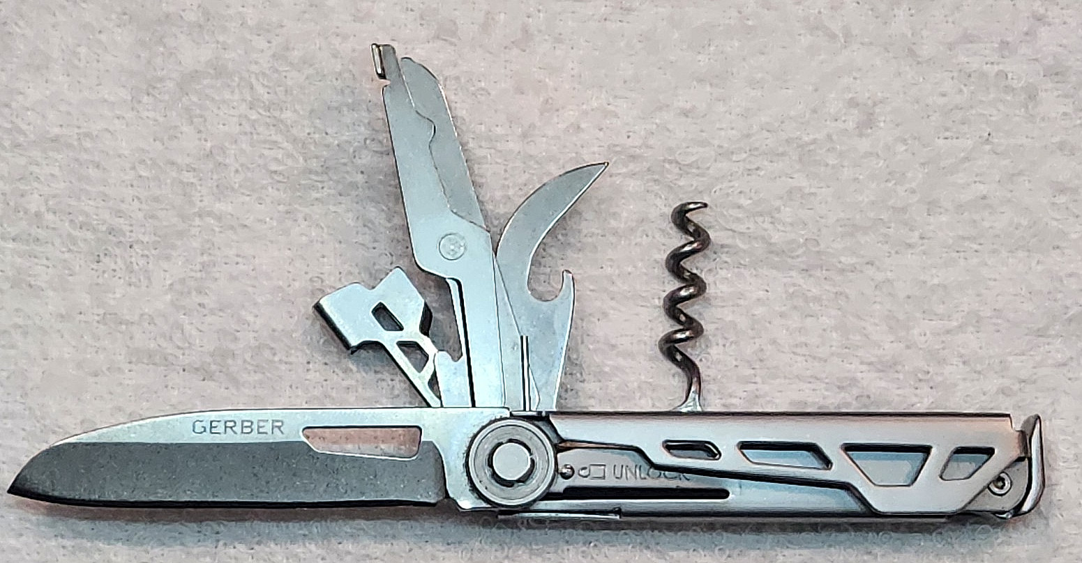 GERBER ARMBAR CORK GOLD MULTI TOOL & KNIFE 3.5 In Bade”