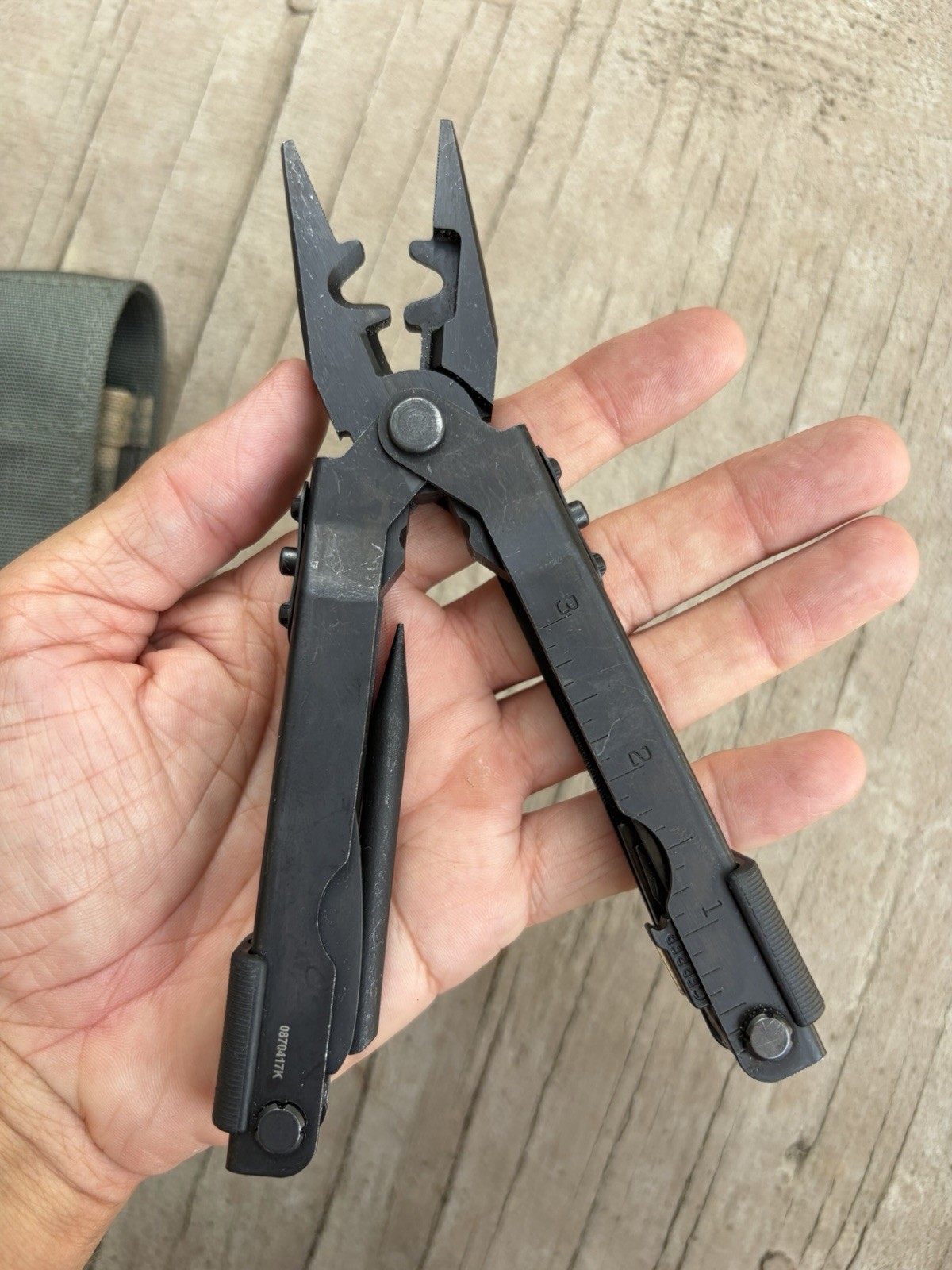 GERBER DET MULTIPLIER CAMPING BLACK OXIDE NEEDLE NOSE MULTI TOOL KNIFE W/SHEATH