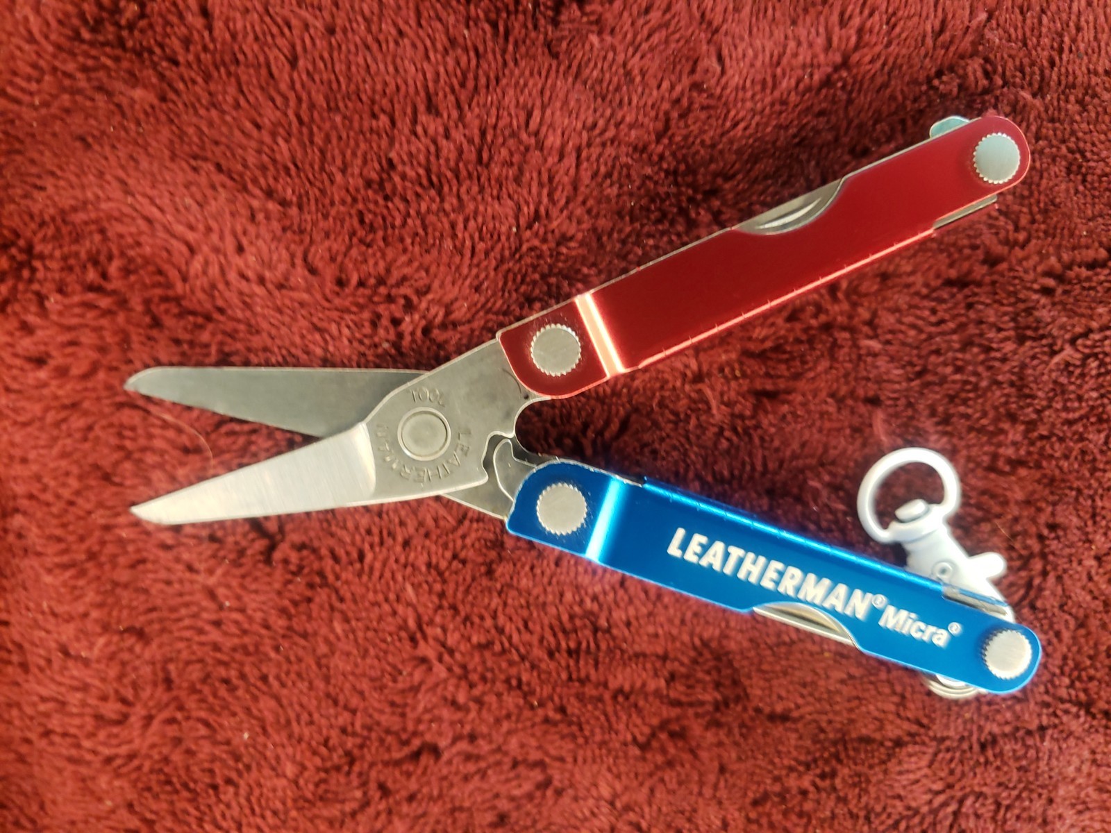 Leatherman Micra Red Blue Multitool White claw keychain 0121 date code