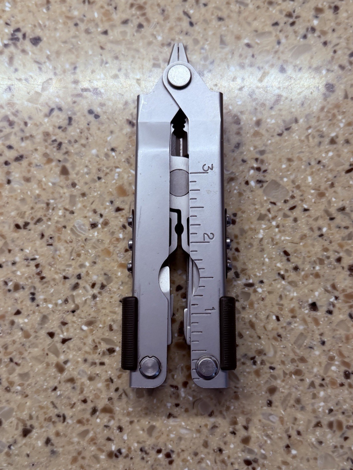 Gerber MP600 Multi Tool 14 tools Simonds USA Made Stainless Steel with Sheath