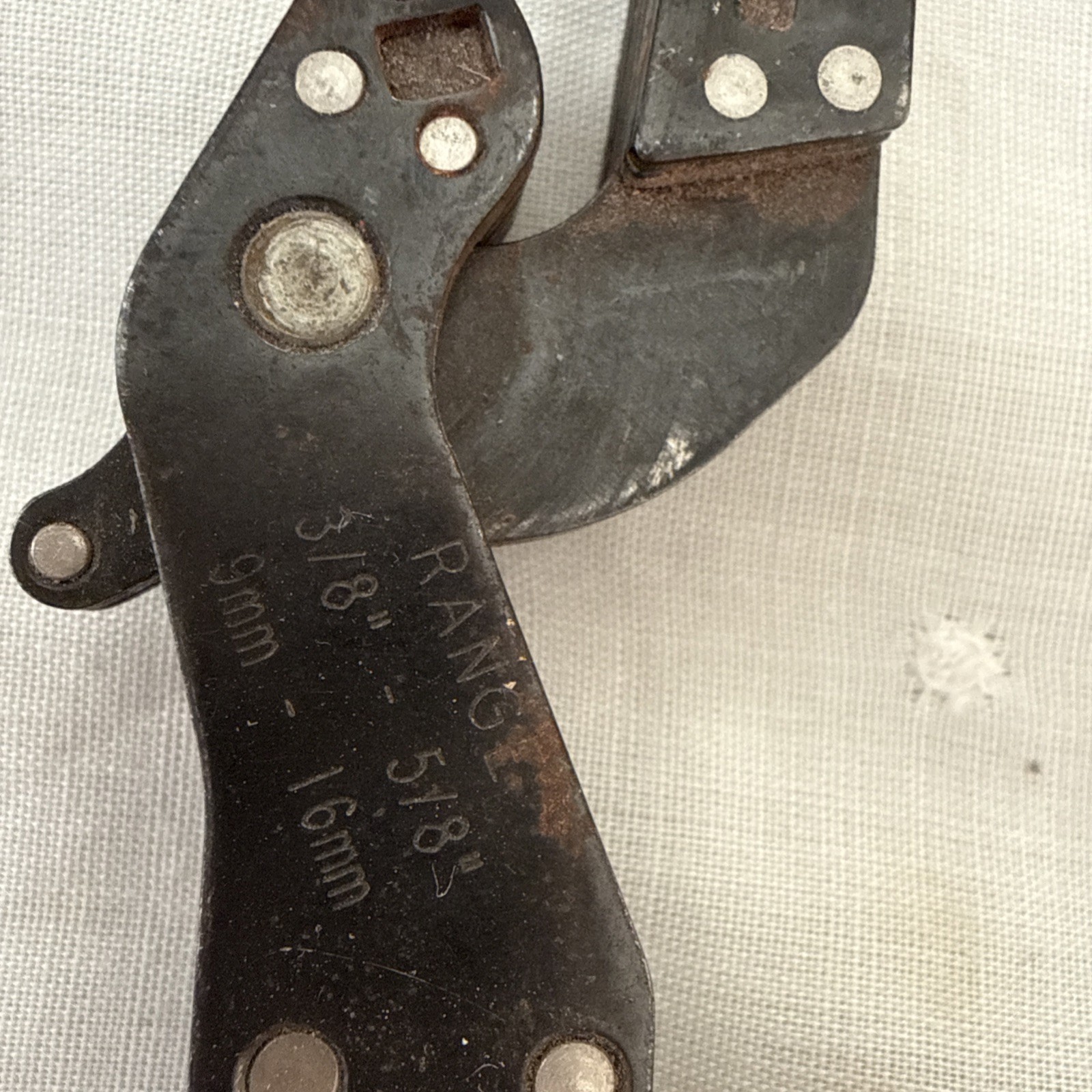 Crescent Folding Multi Tool Knife Wrench 3/8–5/8 9–16mm Red – Used