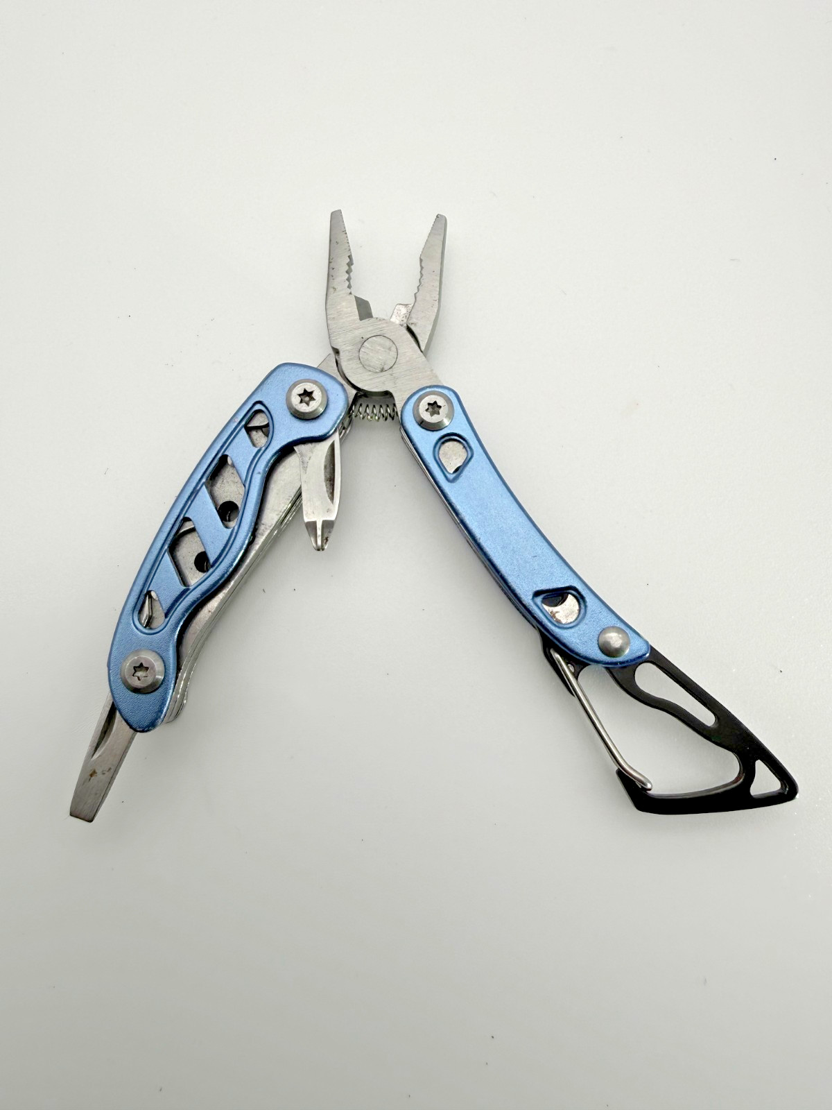 Urban Gear Mini Multi Tool Pliers Knife Screwdriver Carabiner Keychain EDC