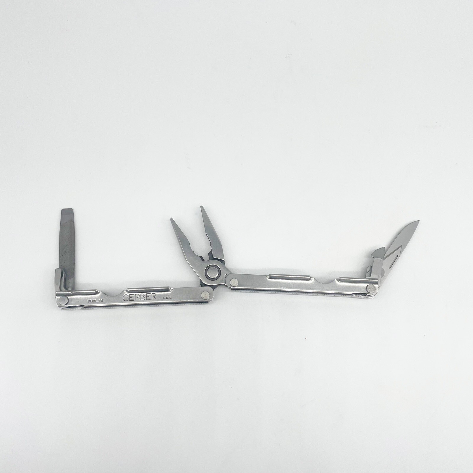 Gerber Multi Tool Blunt Nose Pliers Cutters Stainless steel multitool
