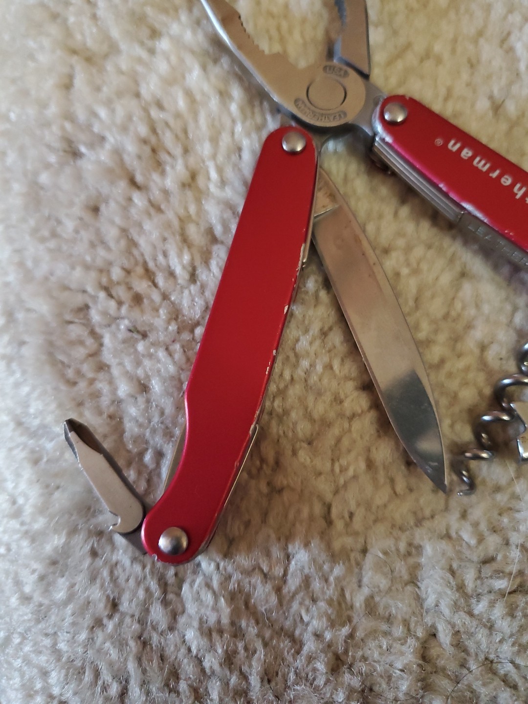 Leatherman Juice C2 Red multi-tool Collectible USA