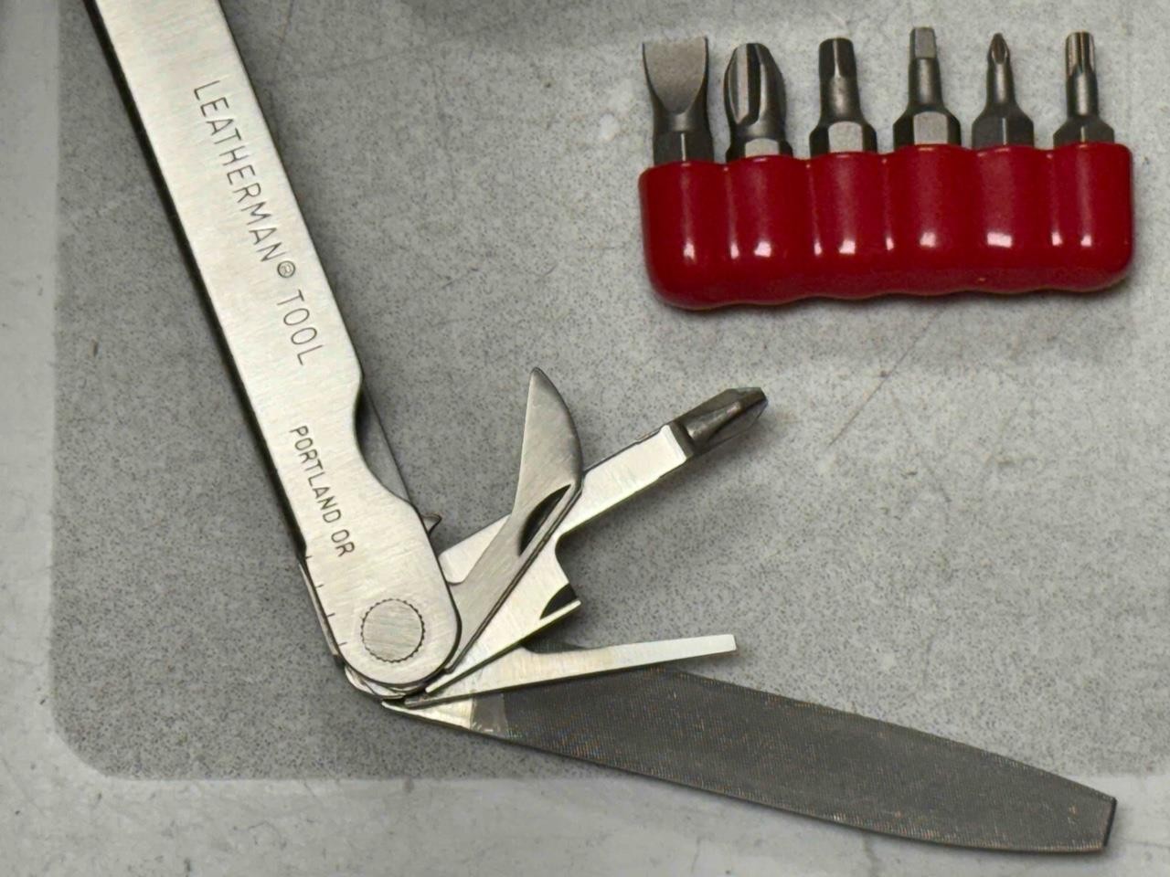 Vintage Leatherman PST ? Multi Tool w/ Bit Driver + 6 Bits Pouch Made in USA