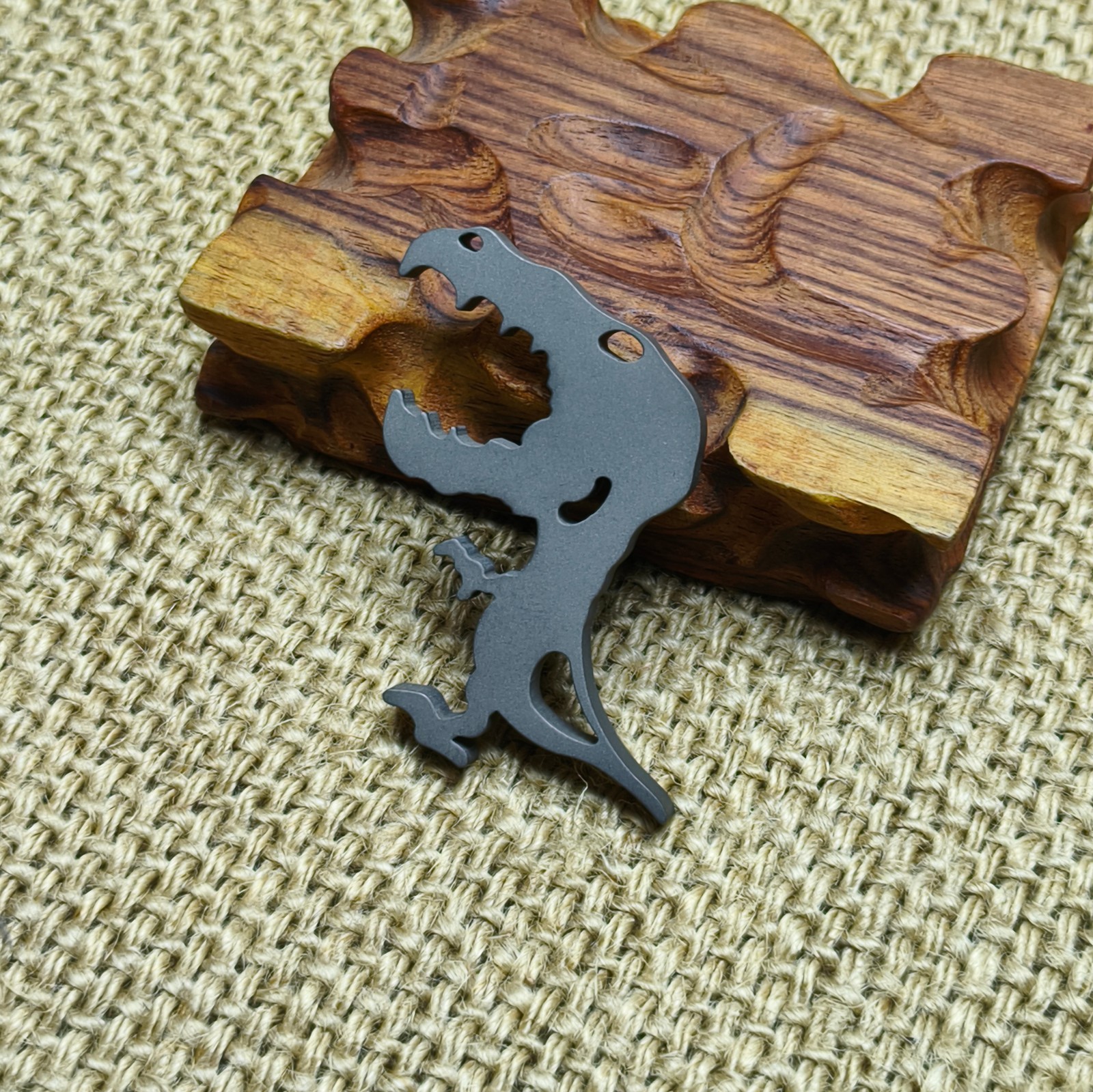 Opener EDC outdoor key chain pocket tools light Dragon REX dinosaur 5mm