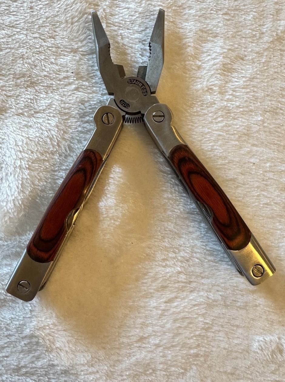 Winchester Multi Tool Knife Sheath Pliers Wood Finish Western Firearms