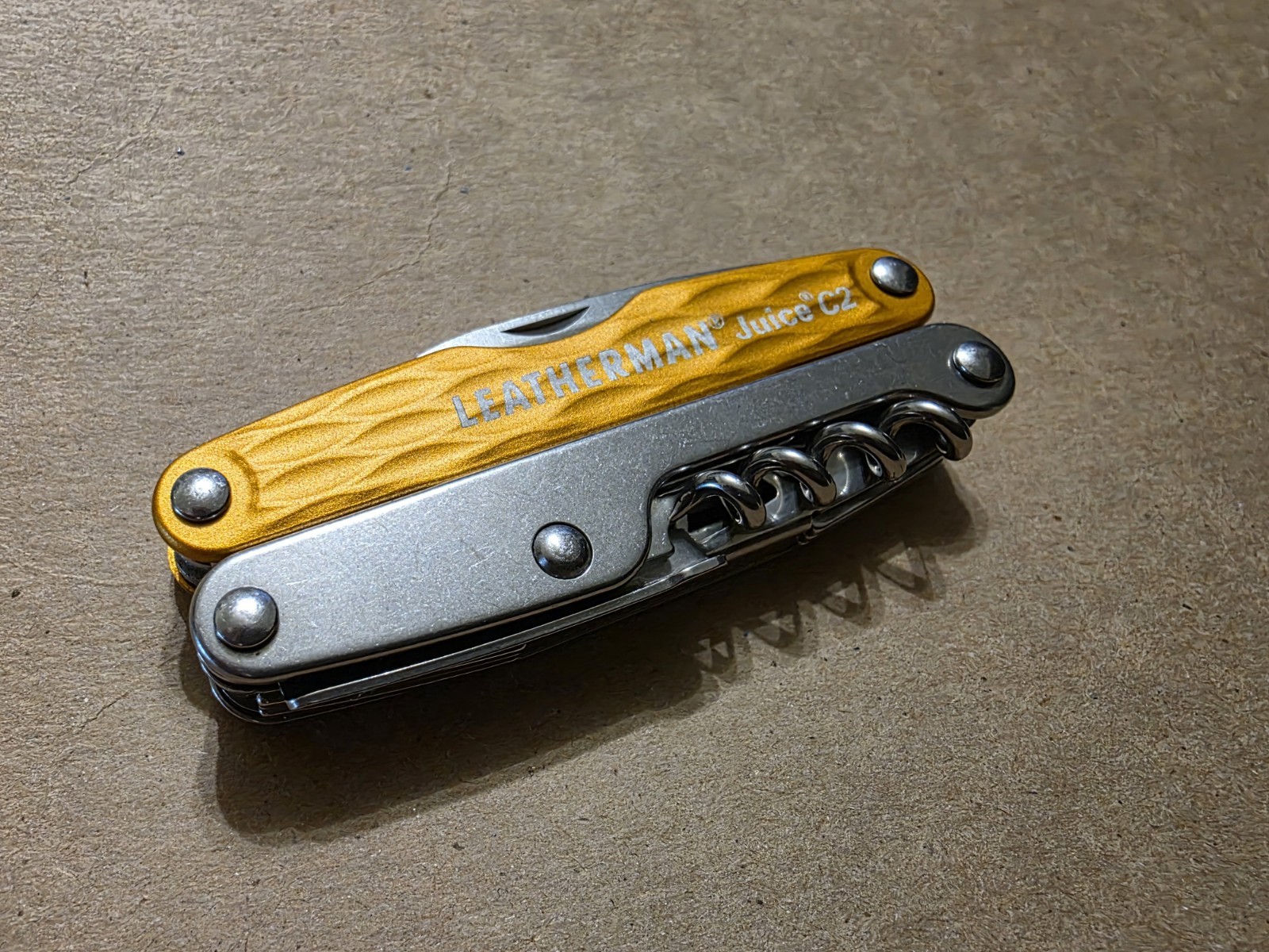 Leatherman Juice C2 Sunrise Yellow model 831918