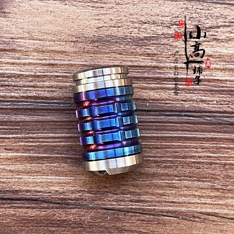 EDC Titanium Alloy Umbrella Rope End Flashlight Necklace Pendant Ring Accessory