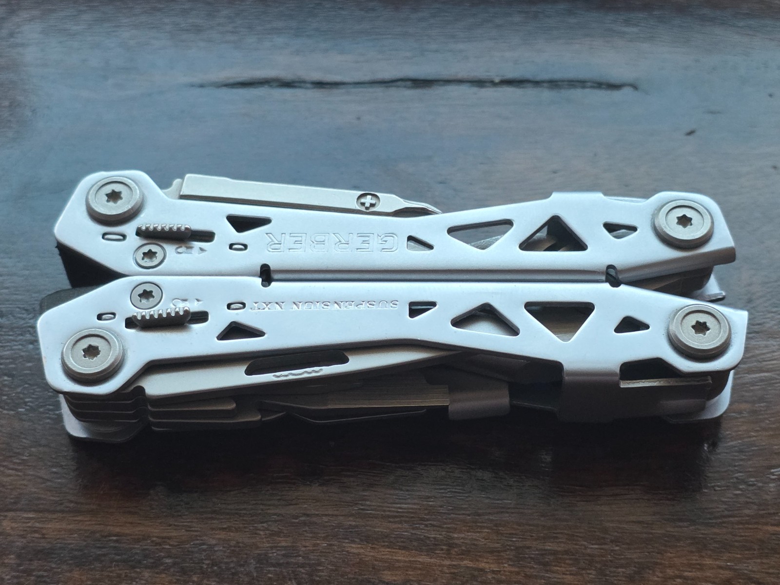🛠️ Gerber Suspension-NXT 15-Tool Multi-Tool EDC Knife Pliers w/ Pocket Clip