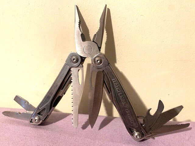 Leatherman SideKick Multi-Tool With Pocket Clip 420HC Stainless Steel–Great