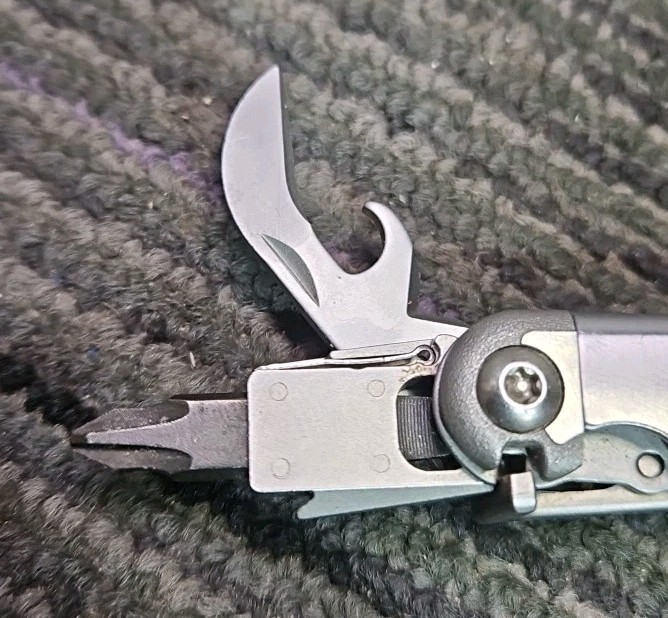 Leatherman Wave+ (Plus) Stainless Steel Multi-Tool – READ