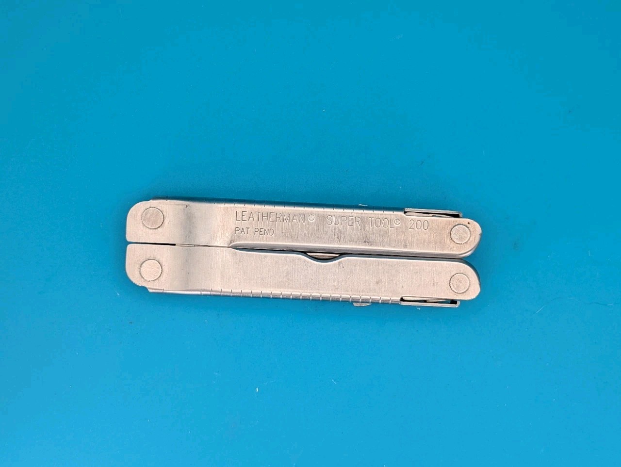 Vintage LEATHERMAN Super TOOL 200 Multi Tool! 04/03 Date Stamp!