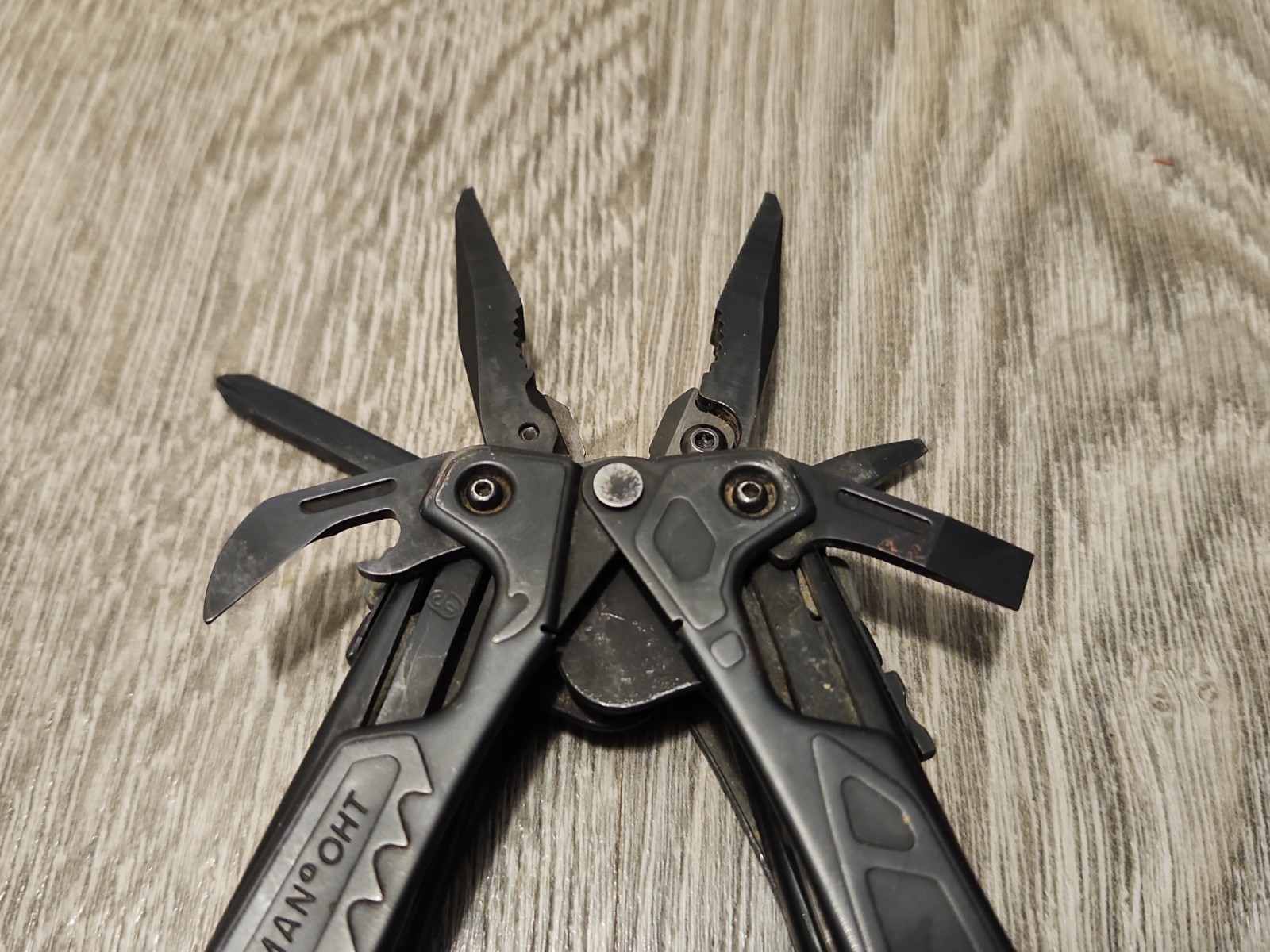 Leatherman OHT One Handed Tool Multi Tool – Black, Used, Good Condition
