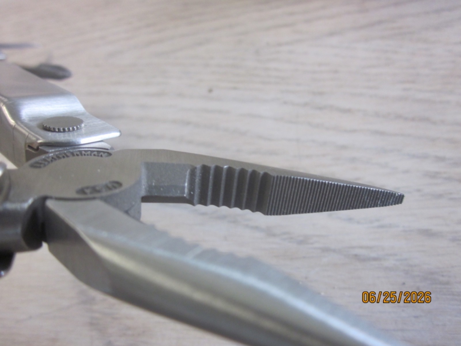VTG ORIG. LEATHERMAN DATED 03-1995 MULTI PLIERS TOOL W/BROWN CASE “LOOKS UNUSED”