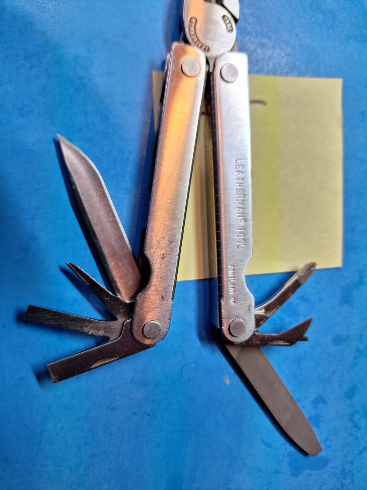 1 LEATHERMAN ORIGINAL PST Multi Tool DATE 0304 EXCELLENT LOT PST10