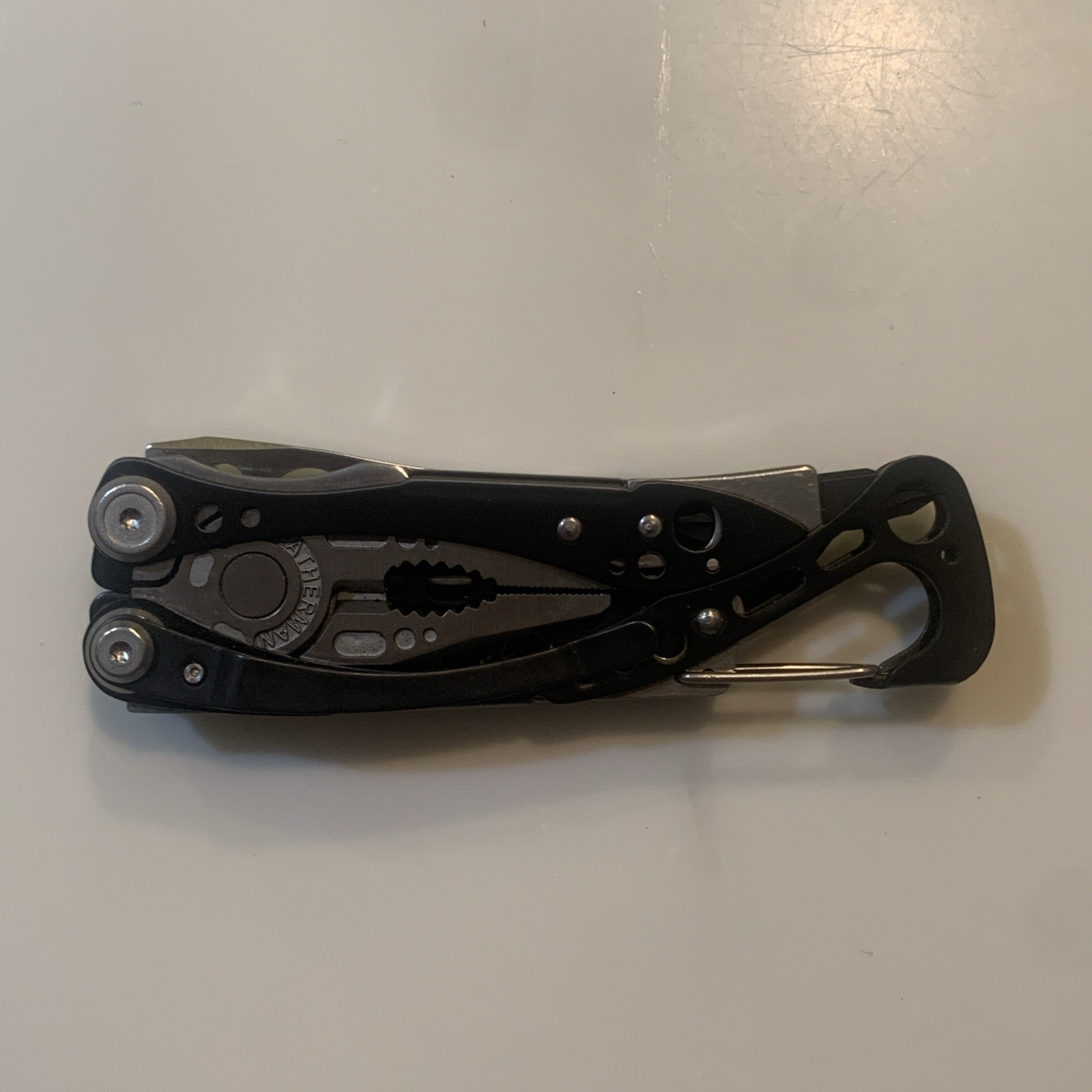 Leatherman Skeletool CX Multitool Plain Edge Knife 154CM Clean And Pristine