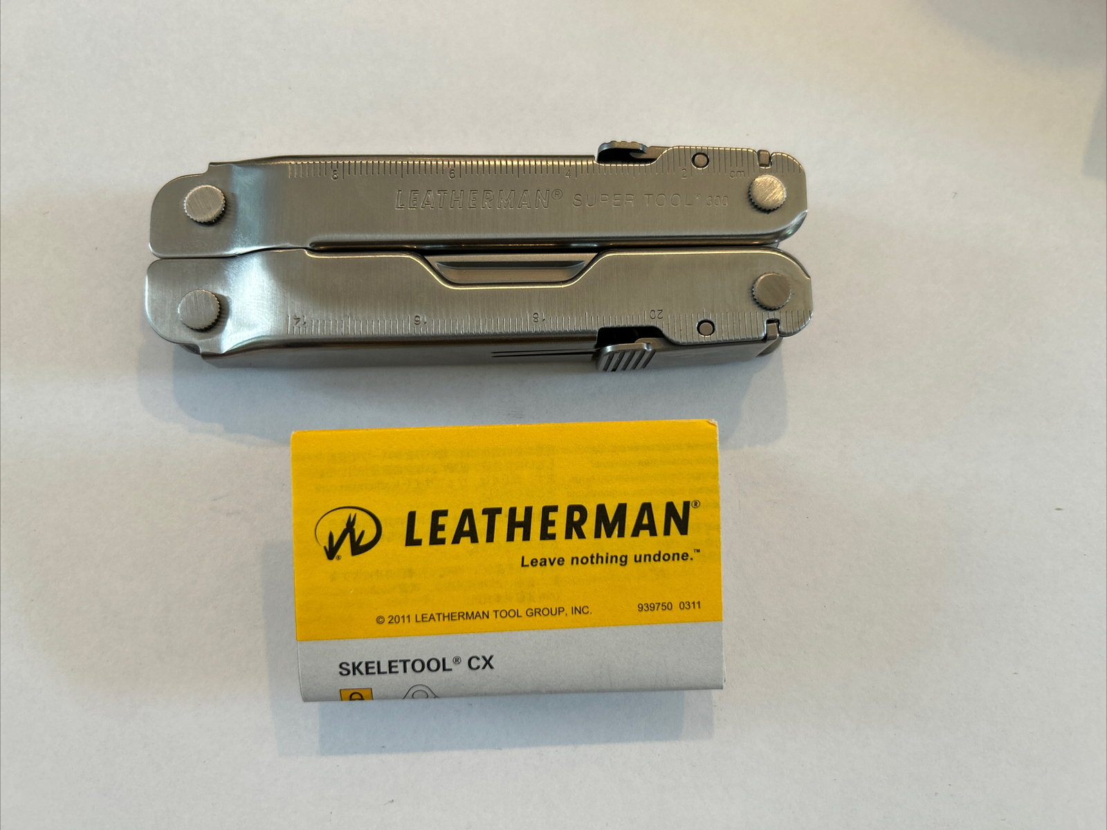 Leatherman – Original Super Tool 300 (Date Stamped 02/11). *NEW IN BOX w/sheath*