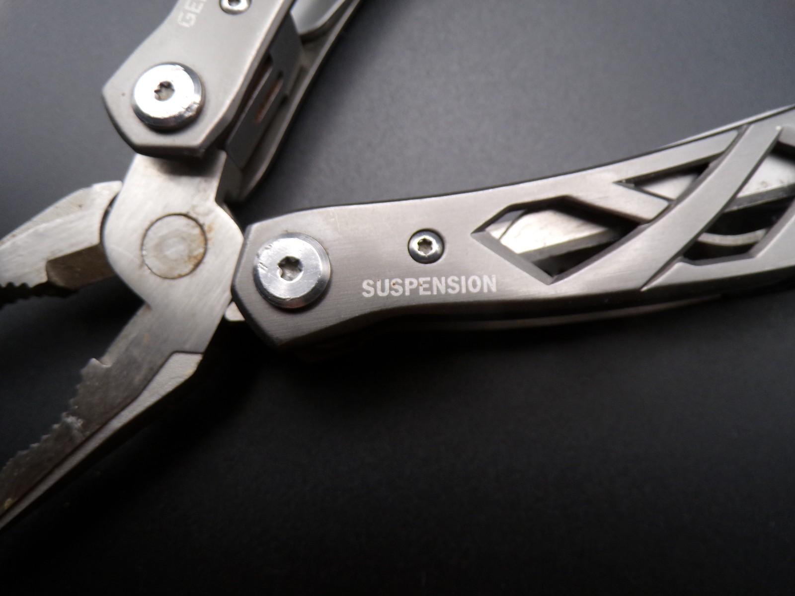 Gerber Suspension Multi Tool Knife Pliers Screwdrivers