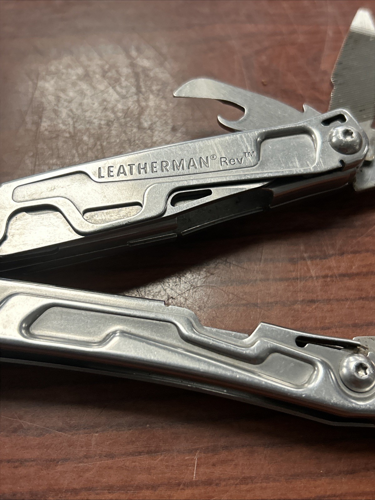 Leatherman Rev 3.8″ Multi-Tool, Stainless