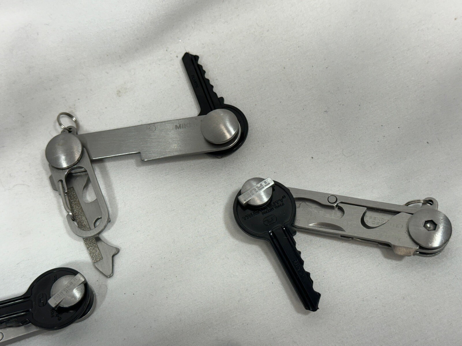 Multi Tool Key Organizer EDC Holds 2-4 Keys, Multi Tool, Screwdriver, Lot Of 6