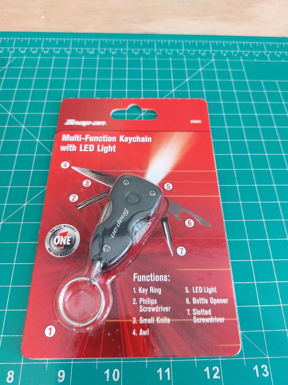 NEW Snap-On RED Multi-Function Keychain w/Light Knife Screwdriver 870545
